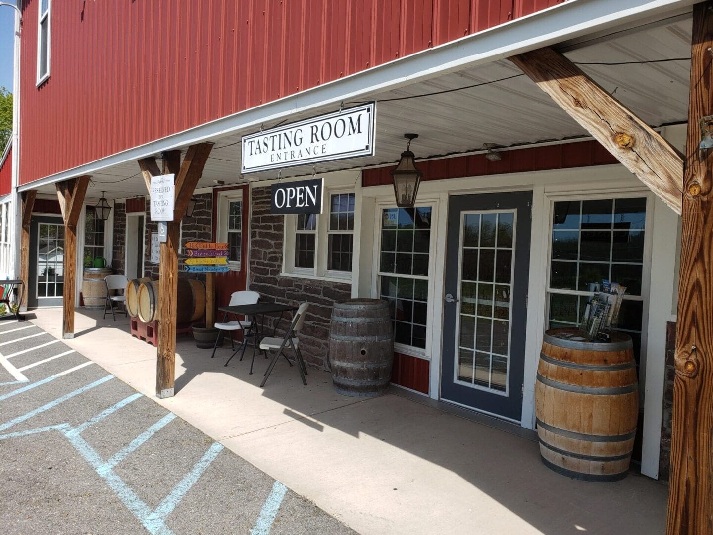 Summertime “Winemaker’s Experience” Armstrong Valley Vineyard & Winery